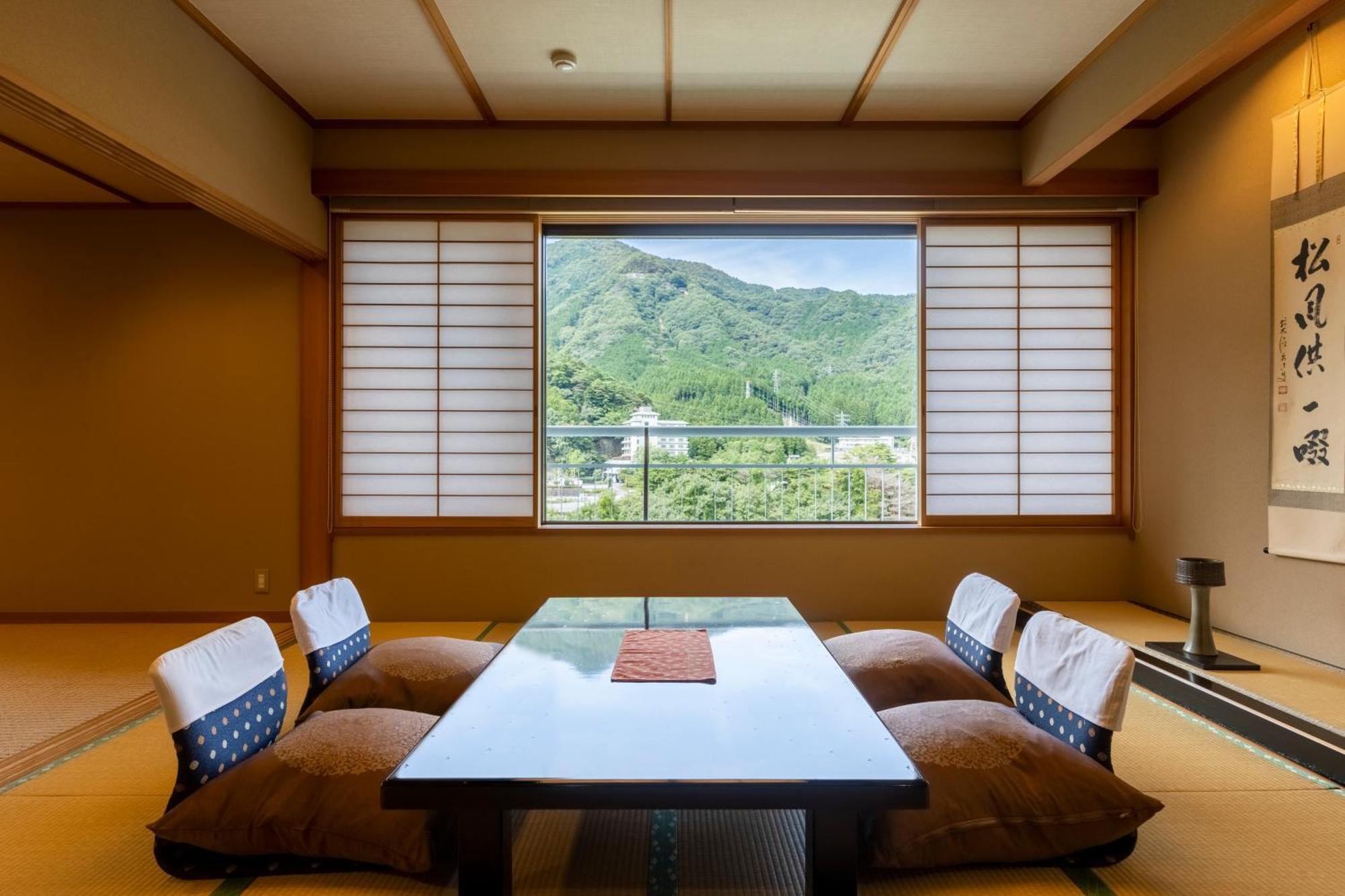 Kinugawa Hotel Mikazuki Никко Экстерьер фото