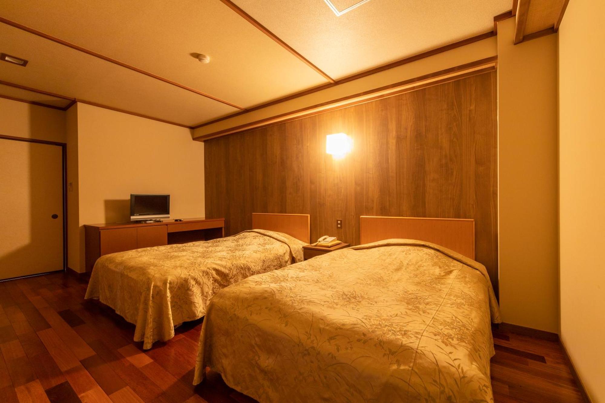 Kinugawa Hotel Mikazuki Никко Экстерьер фото